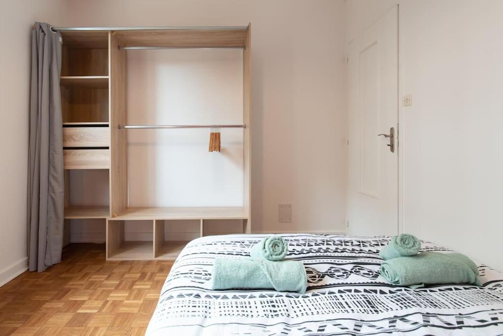 Appartement Neuf Pour 6, Parking Et Box, Au Calme Villeurbanne Exterior photo